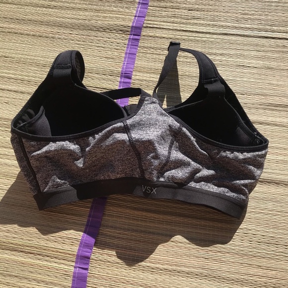 Victoria Secret FrontZip Knockout - Picture 4 of 7